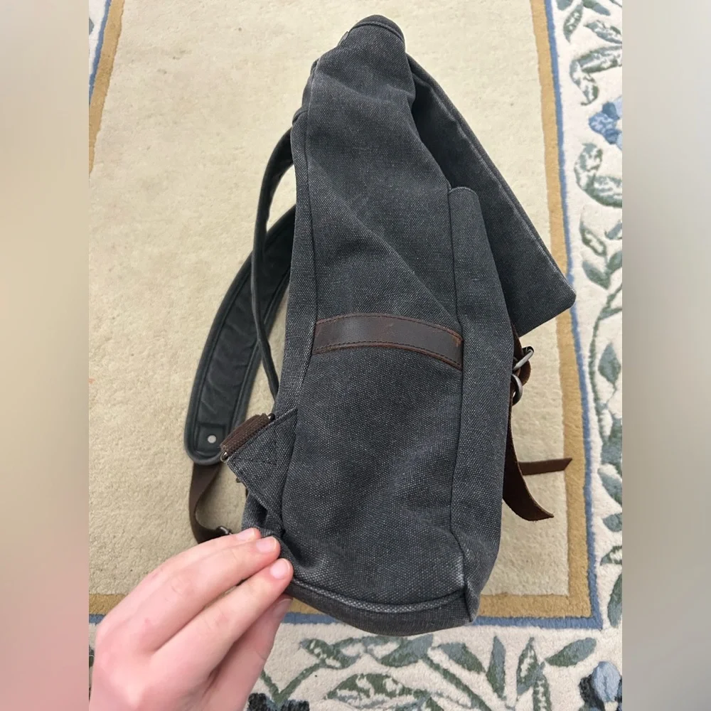 Steampunk/Retro/Vintage Inspired Classic Minimalist Inspired Grey/Black Backpack